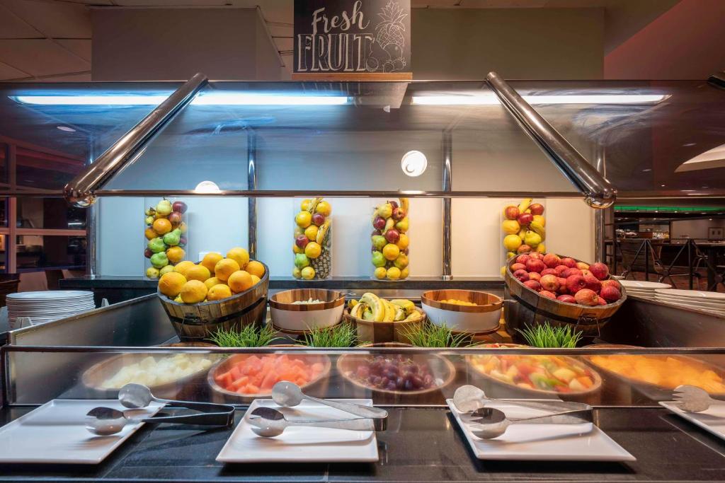 DoubleTree by Hilton Cairns - Resim 16