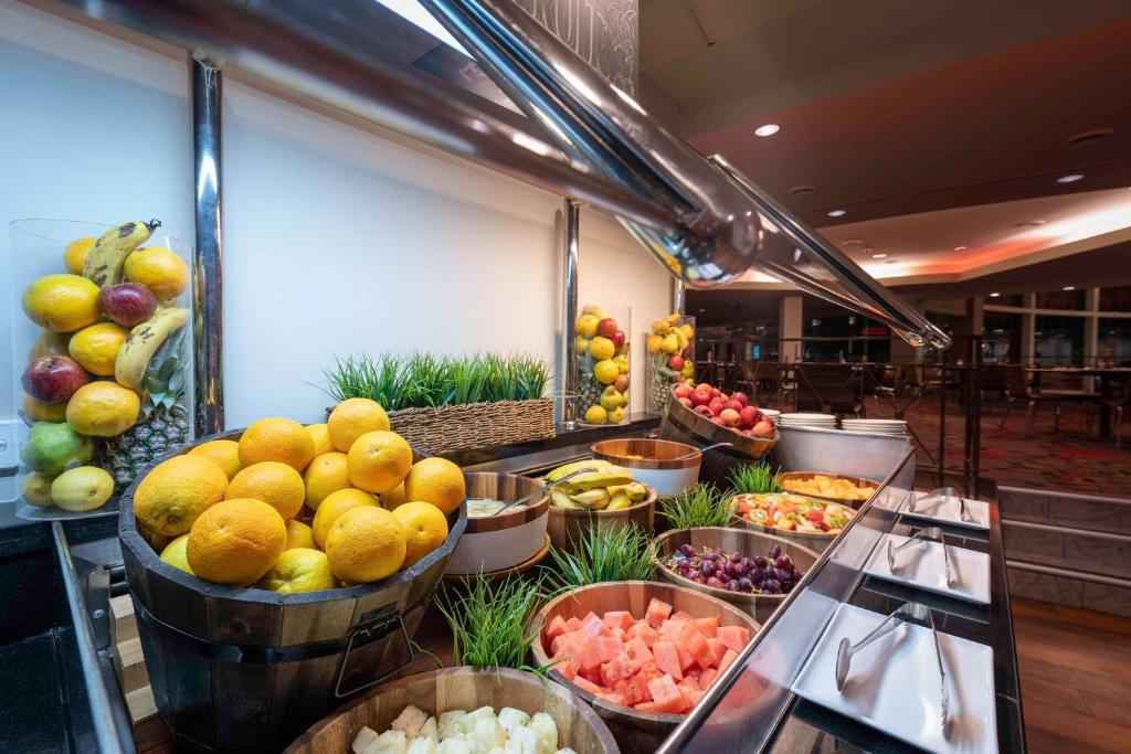 DoubleTree by Hilton Cairns - Resim 20