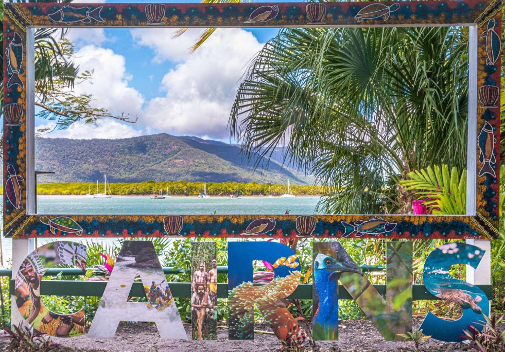 Hilton Cairns - Resim 10