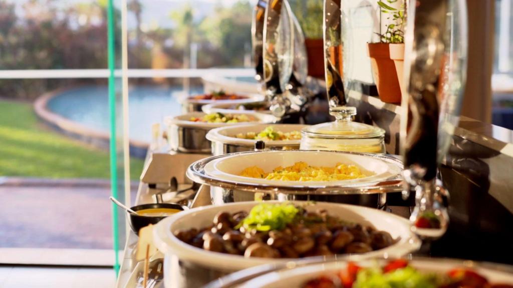 Hilton Cairns - Resim 27