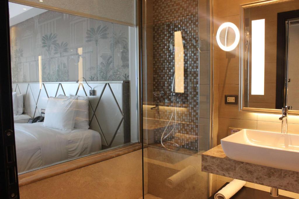 Hilton Amman - Twin Room - Disability Access