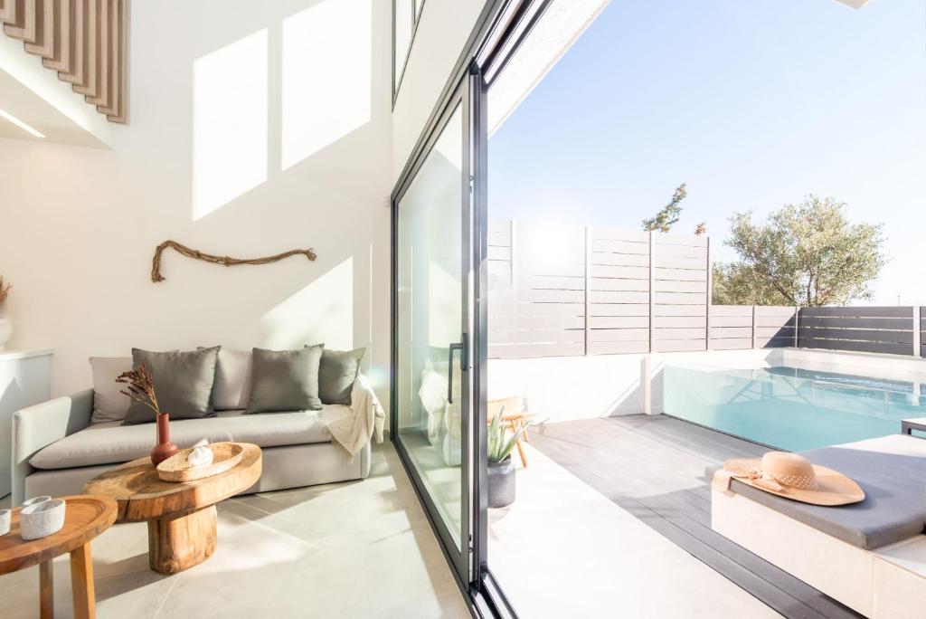 Bazén v ubytování serene villas halkidiki - Cfront private pool nebo v jeho okolí