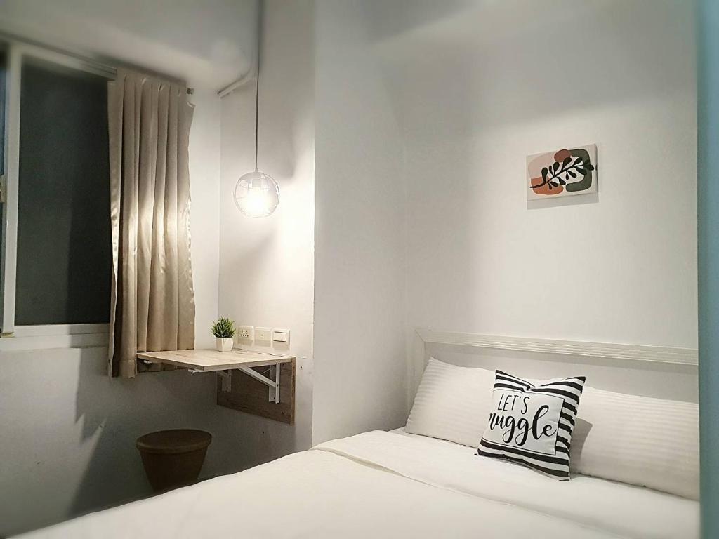 Postel nebo postele na pokoji v ubytování COZY Home