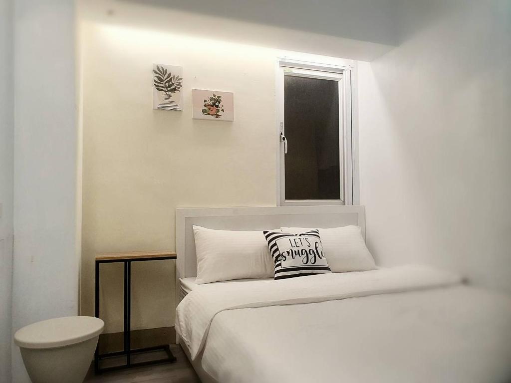 Postel nebo postele na pokoji v ubytování COZY Home
