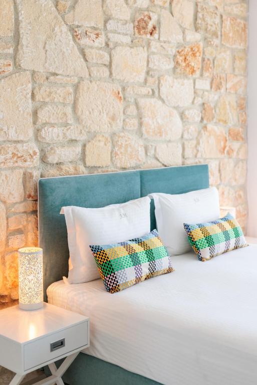 Anna Mare Luxury Apartments - Double Room With Balcony