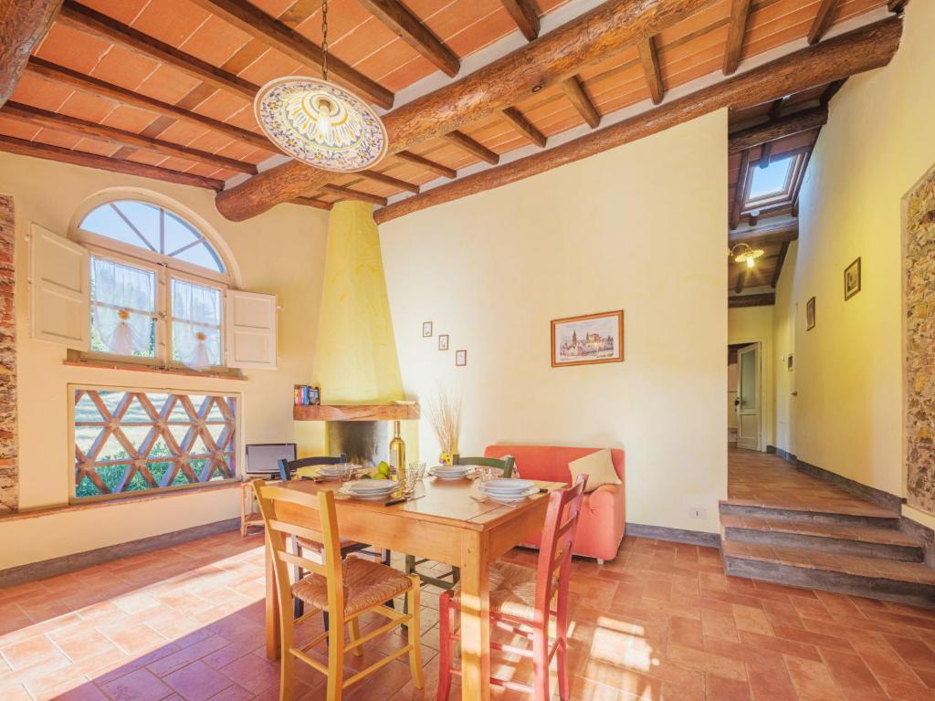 Posedenie v ubytovaní Apartment Le Fornaci-3 by Interhome