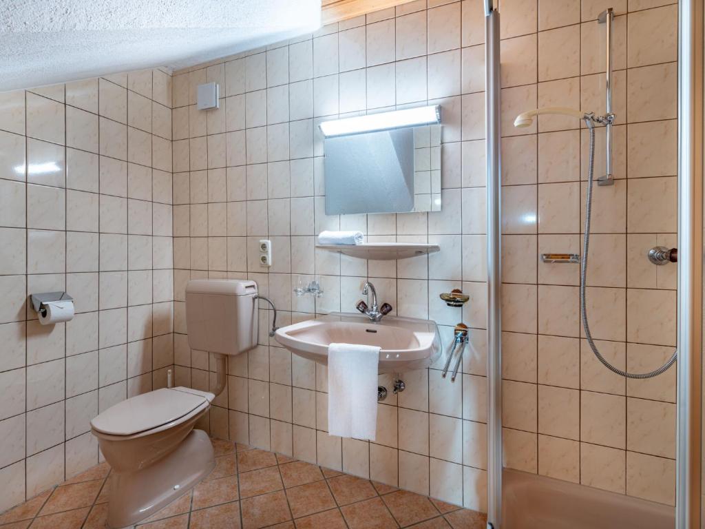 Kúpeľňa v ubytovaní Apartment Sailer-2 by Interhome