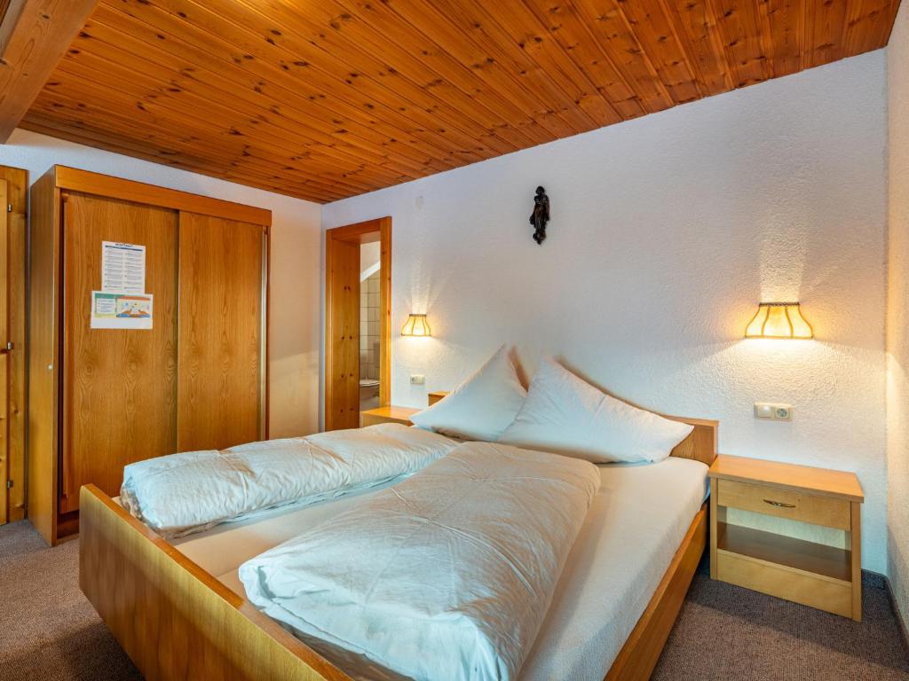 Posteľ alebo postele v izbe v ubytovaní Apartment Sailer-2 by Interhome