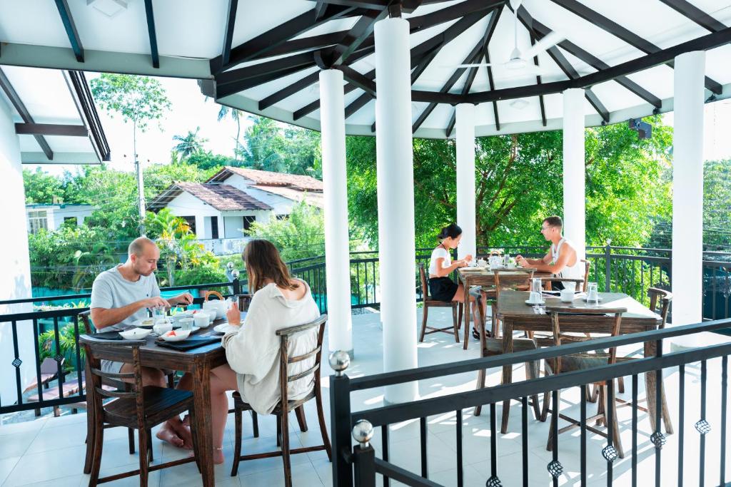 Hosté ubytování Teya Beach Hotel