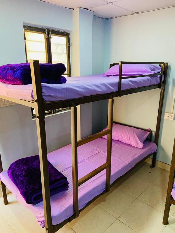 Baari The House of Fusion - Bed In 10-Bed Mixed Dormitory Room