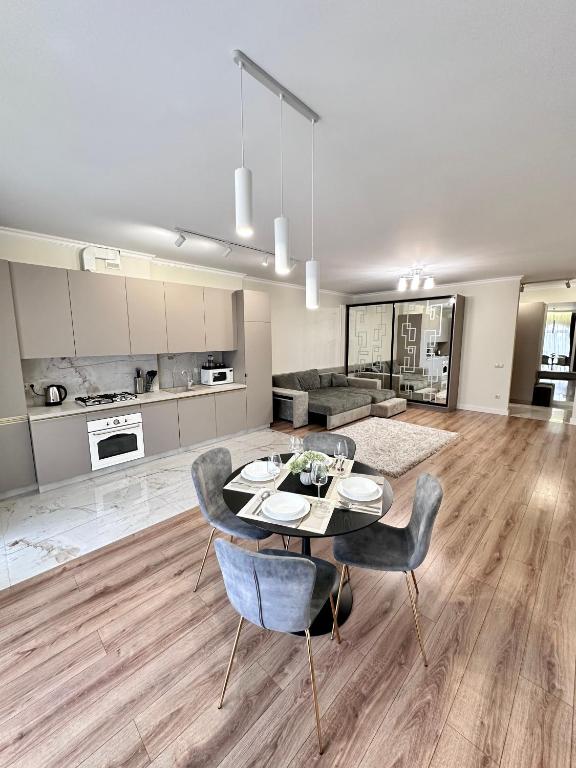 Luxury Apartments-Belochka - 