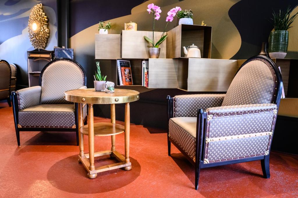Posezení v ubytování HIRSCHEN OBERKIRCH - Design Boutique Hotel