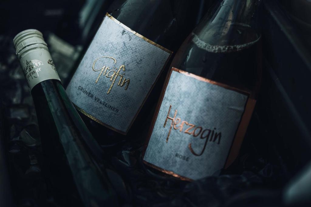 Nápoje v ubytování WEINBLICK & WEINGUT Grafinger