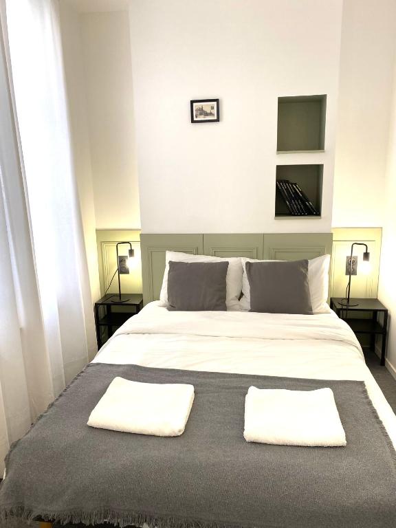 Postel nebo postele na pokoji v ubytování VILLA VLAS - Chambre d'Hôte - Limoges