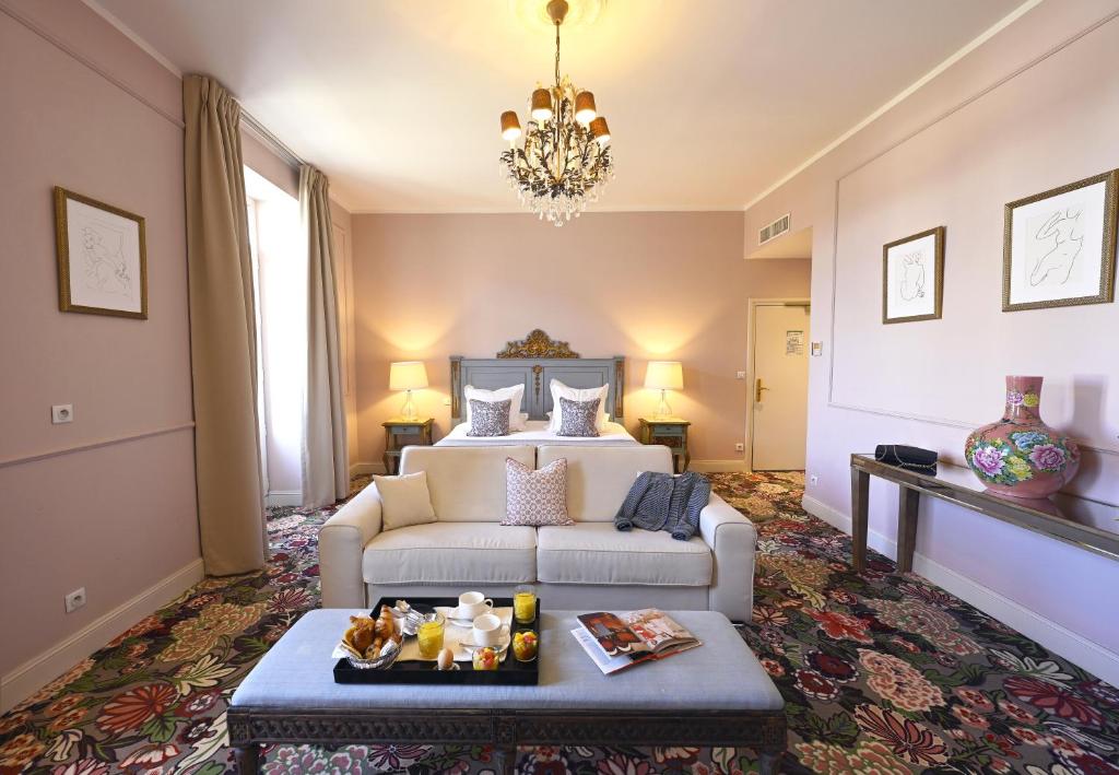 Posezení v ubytování Grand Hôtel Henri - Teritoria