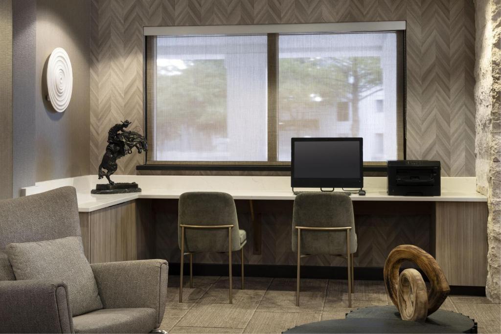 SpringHill Suites Fort Worth University photo