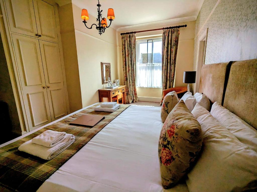 George Hotel & Granary - Deluxe Double Room - No Dogs