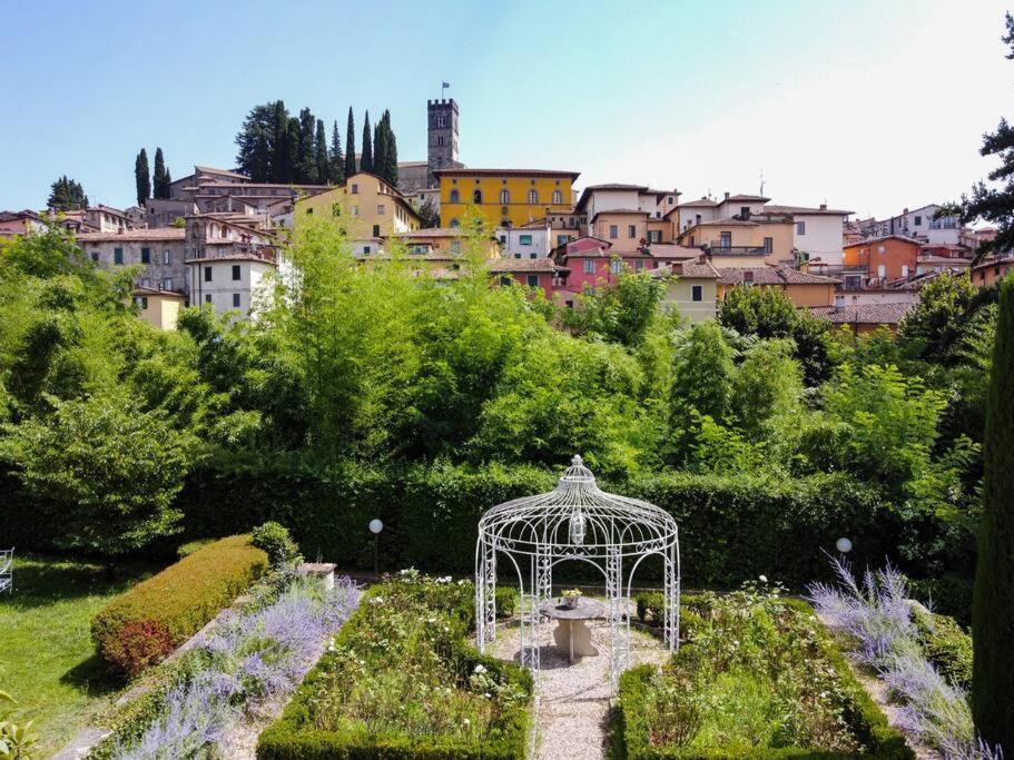 Fotografie z fotogalerie ubytování * Villa Fiorentina - Private Oasis in Barga Town v destinaci Barga