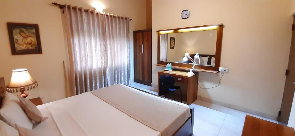 Kandy Bliss Lounge - 1