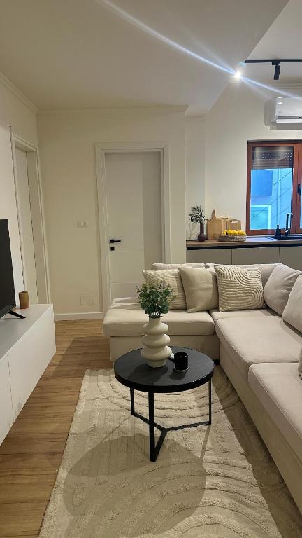Posezení v ubytování Gjirokastra Design Apartments