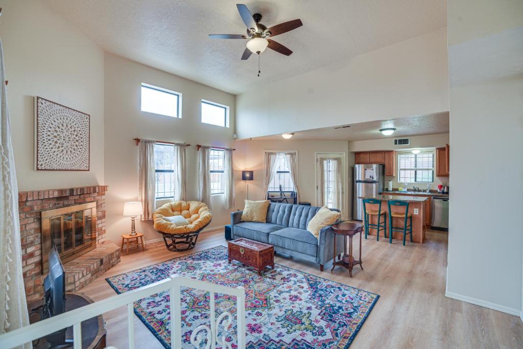 Albuquerque Getaway with Sandia Mountain Views!, Tijeras (updated