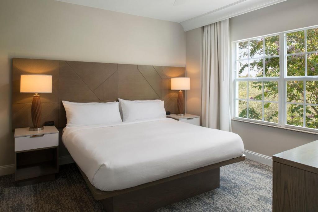 Marriott's Lakeshore Reserve - Deluxe Studio