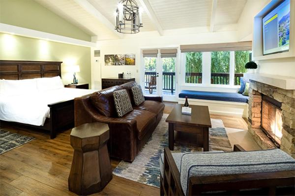 The Quail Lodge - 