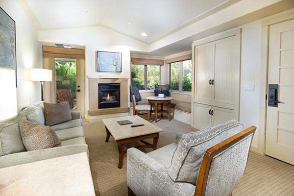 The Quail Lodge - 