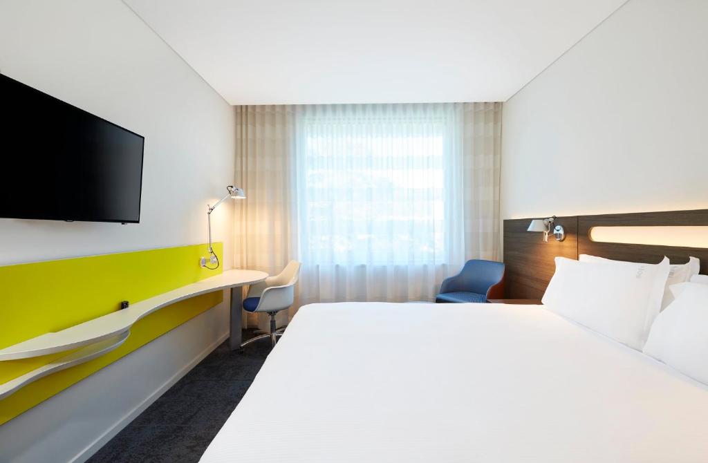 Holiday Inn Express Sydney Macquarie Park by IHG photo