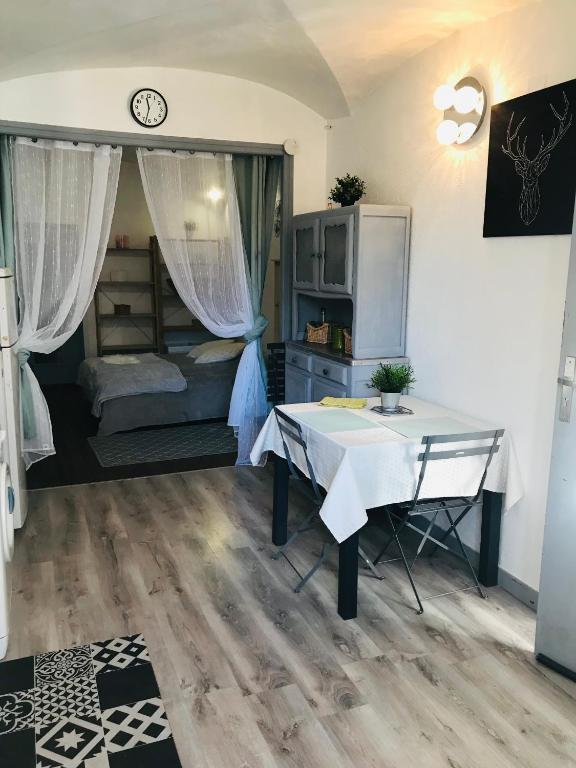 Photo de la galerie de l'établissement Le studio cosy, à Mont-Dauphin