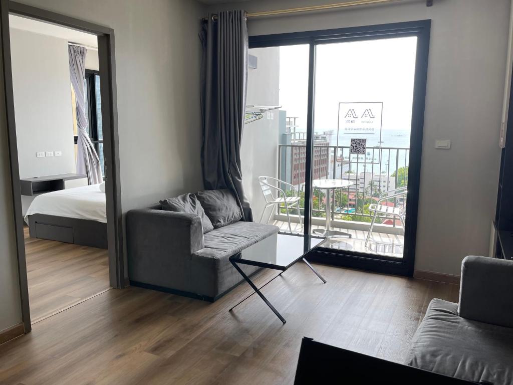 The Base Pattaya by Feng - Two-Bedroom Apartment