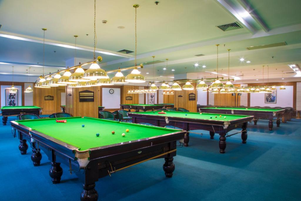 Biliár nebo kulečník v ubytování Jin Jiang Pine City Hotel