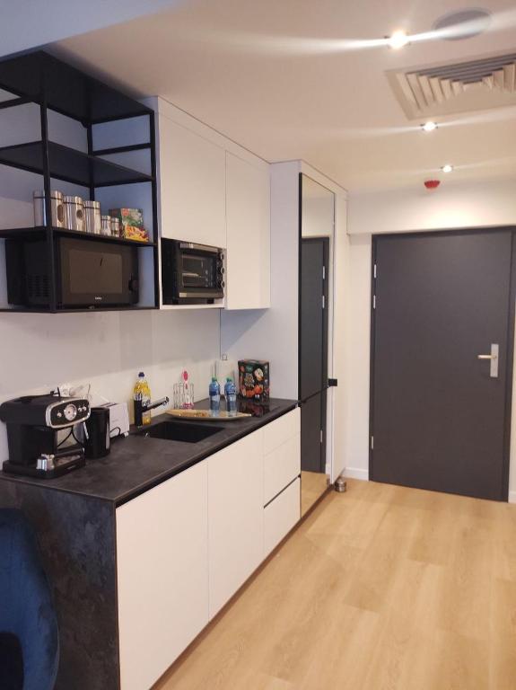 TOTU TODAY-PLAC WOLNOŚCI 6 APARTAMENTY, Faktura VAT, self check-in - 15