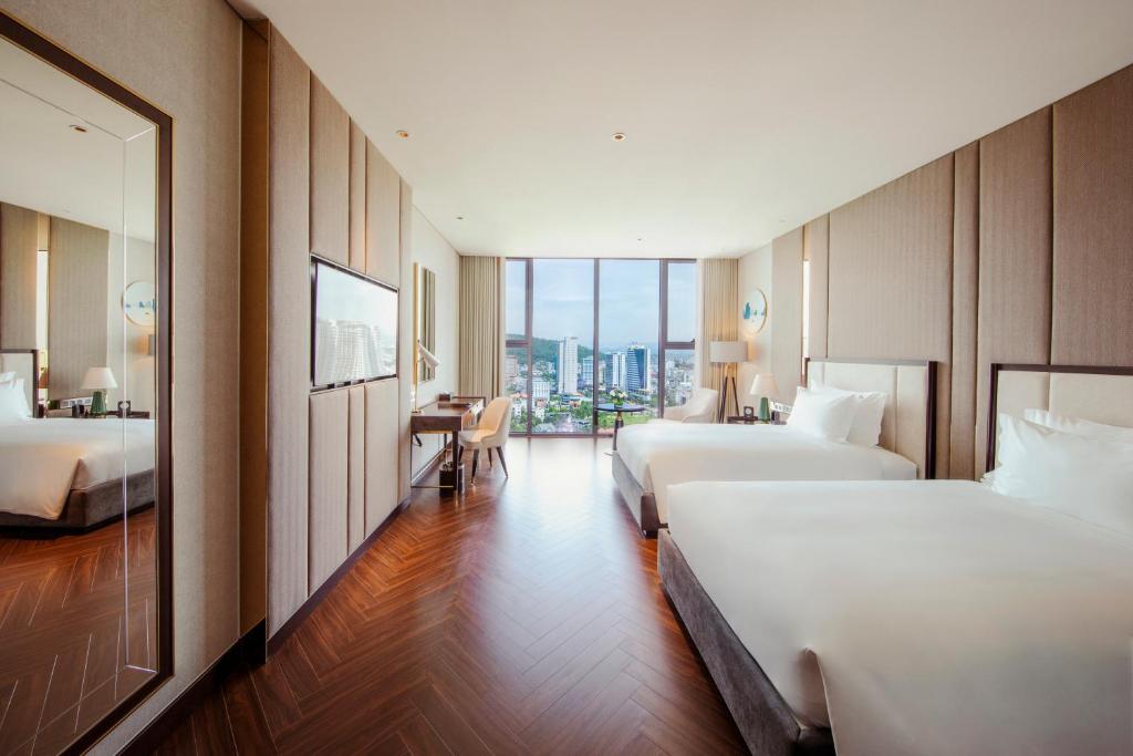 Sea Stars Hotel Ha Long - 带湖景的双室