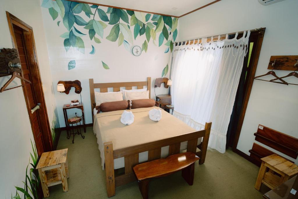 Antonio's Bed and Breakfast Hotel - Chambre Reine