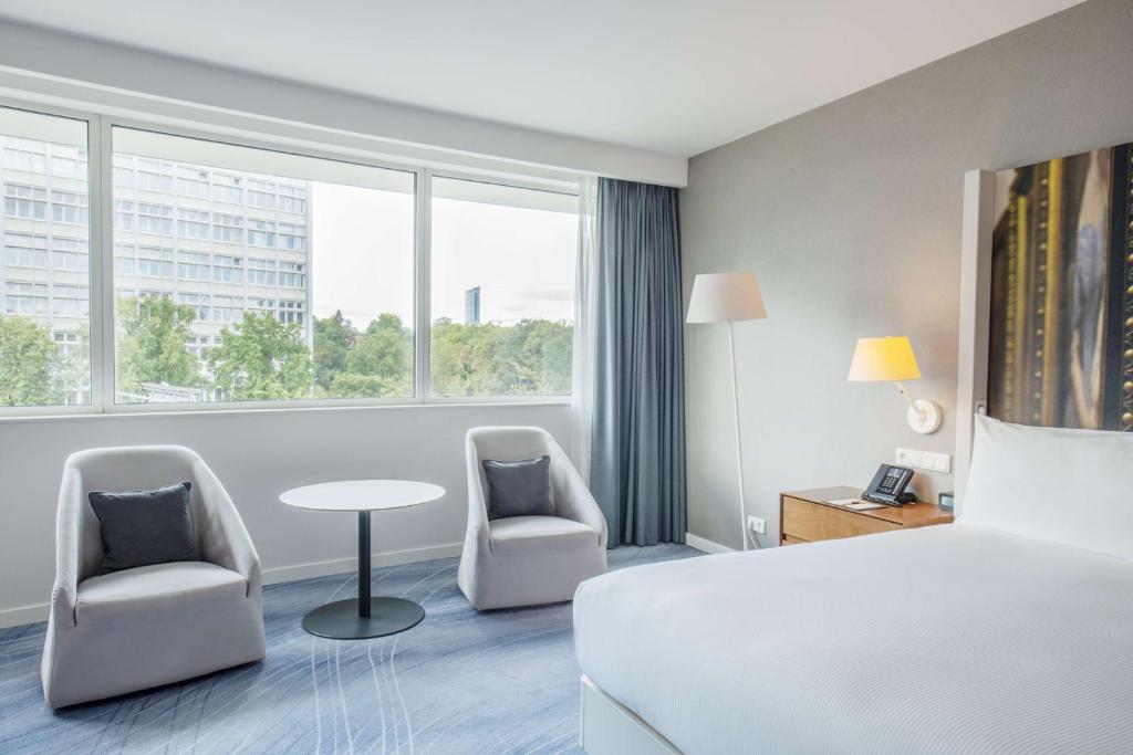 DoubleTree by Hilton Wroclaw - 12