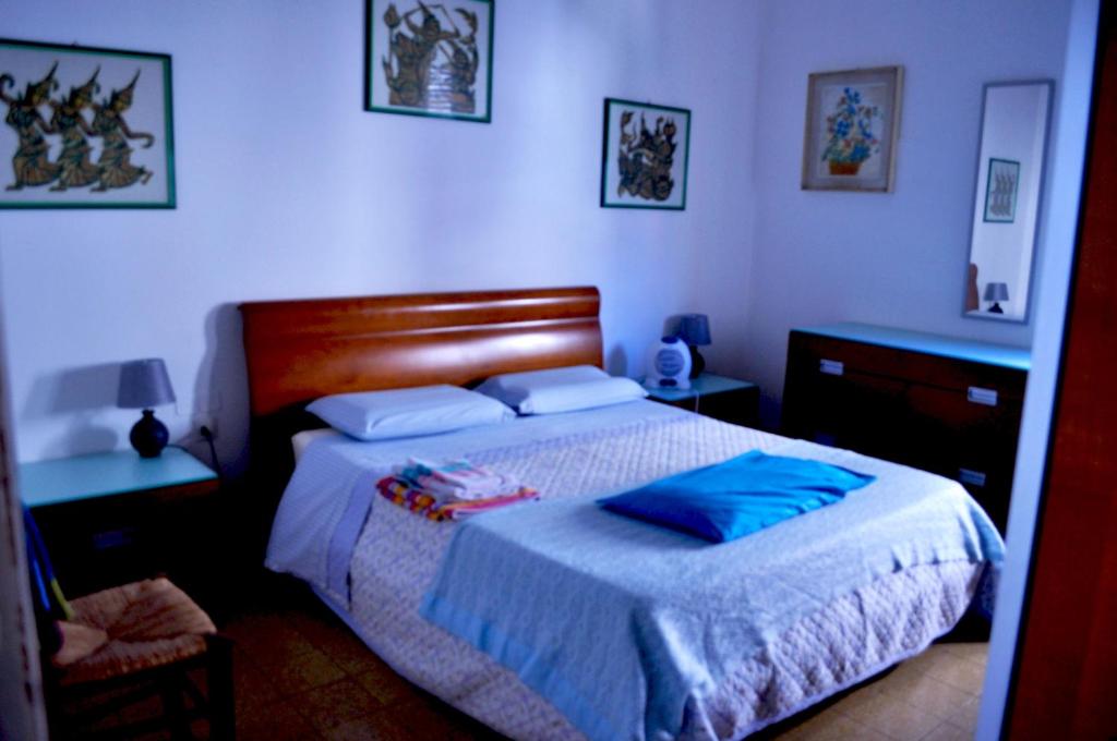 Tempat tidur dalam kamar di Matrimoniale attico96