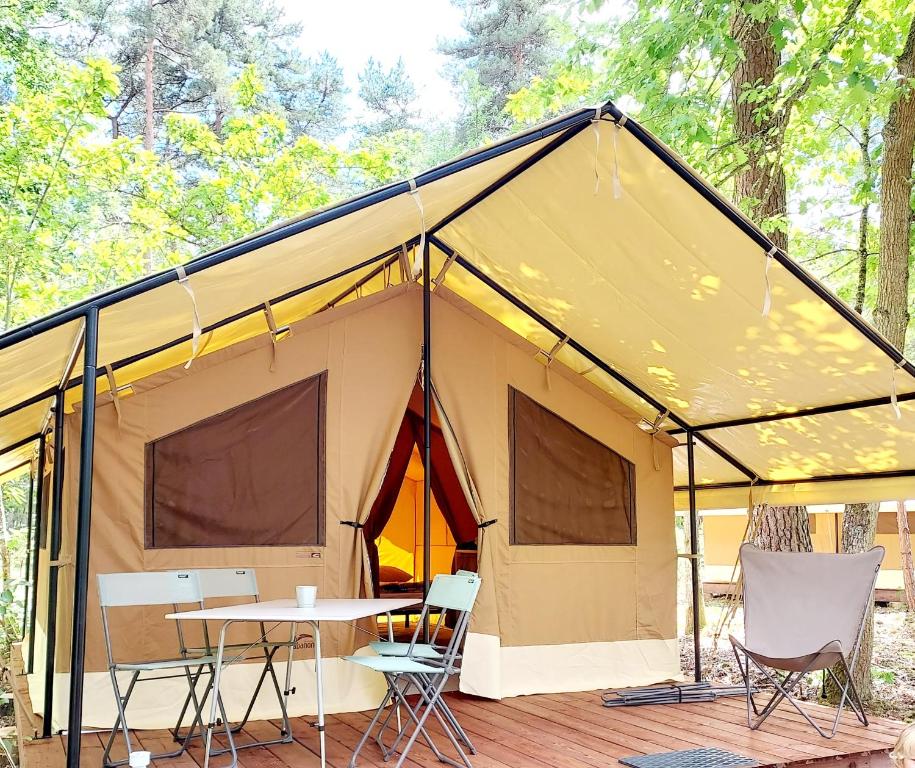 Camping Onlycamp Les Petites Roches - Tente
