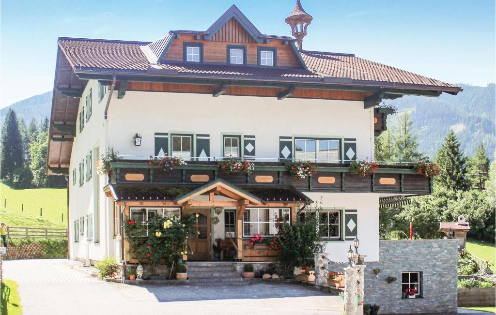 Budova, v ktorej sa apartmán nachádza