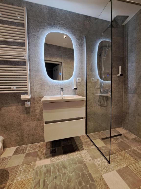 Koupelna v ubytování Apartments & Rooms Mostar Story