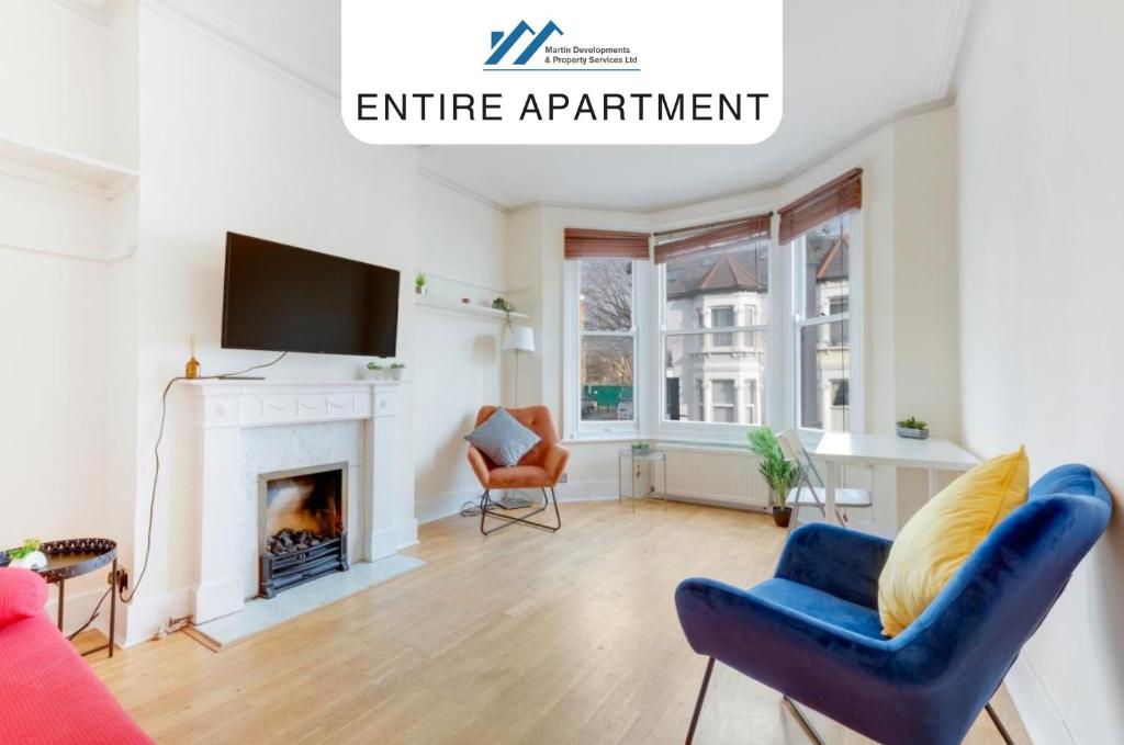 Mirabel Apartment Two Bedrooms, One Bath, Fulham SW6 by MDPS, London