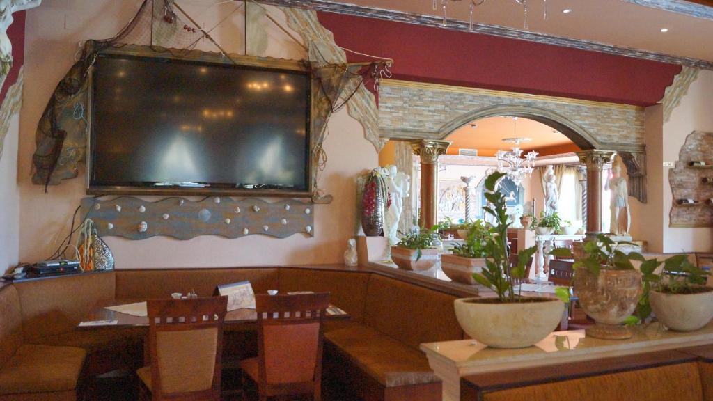 TV a/nebo společenská místnost v ubytování Hotel Langholzfelderhof