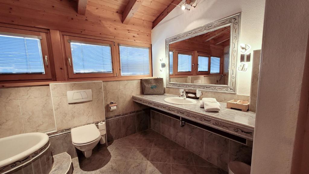 Koupelna v ubytování Hotel Garni Birkenhof