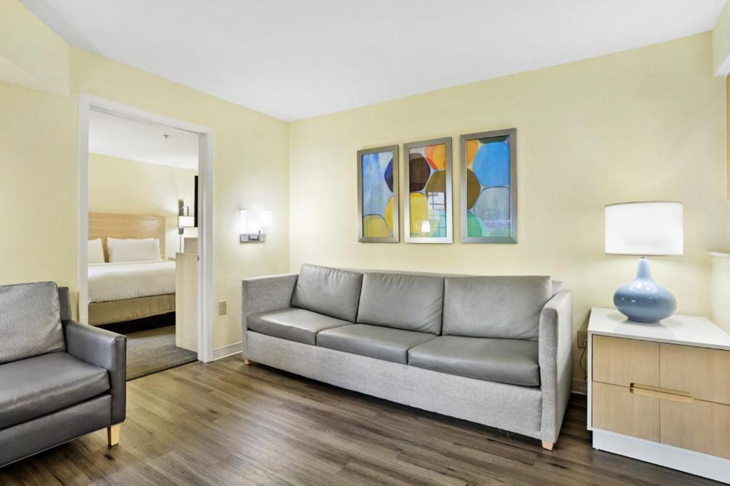 Staybridge Suites Columbia - Baltimore, an IHG Hotel - King Suite Met Twee Slaapkamers