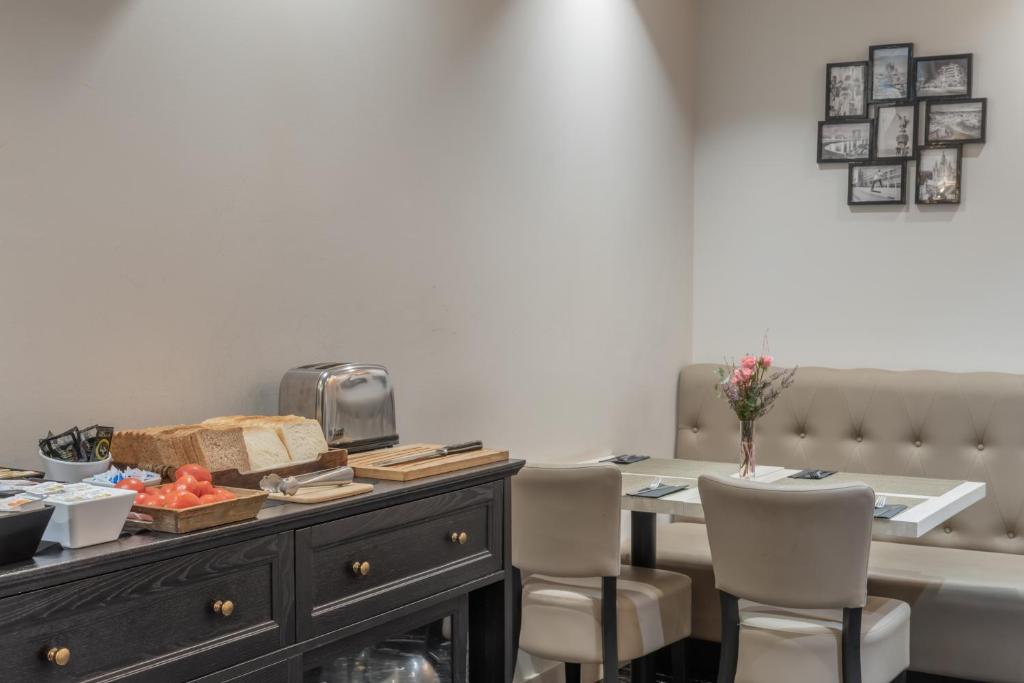 Arya Stadium Hotel - Resim 17