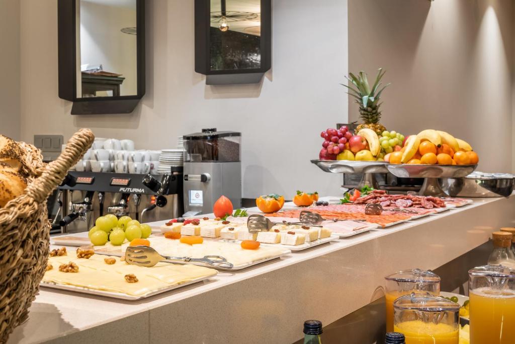 Arya Stadium Hotel - Resim 13