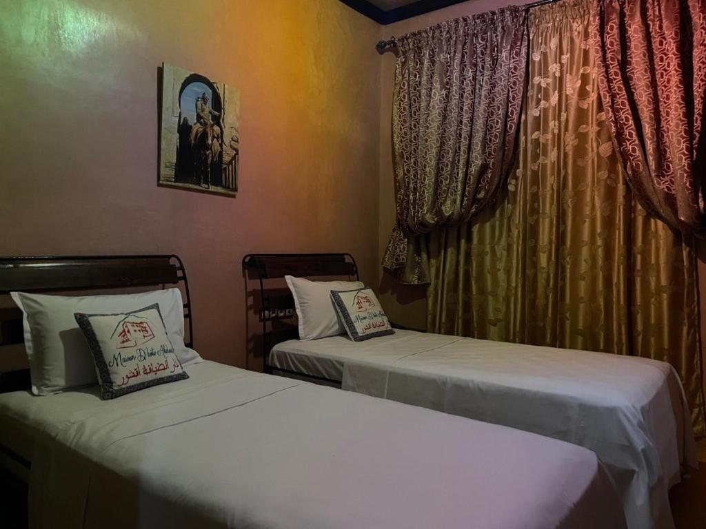 Postel nebo postele na pokoji v ubytování Maison d'Hôtes Akchour