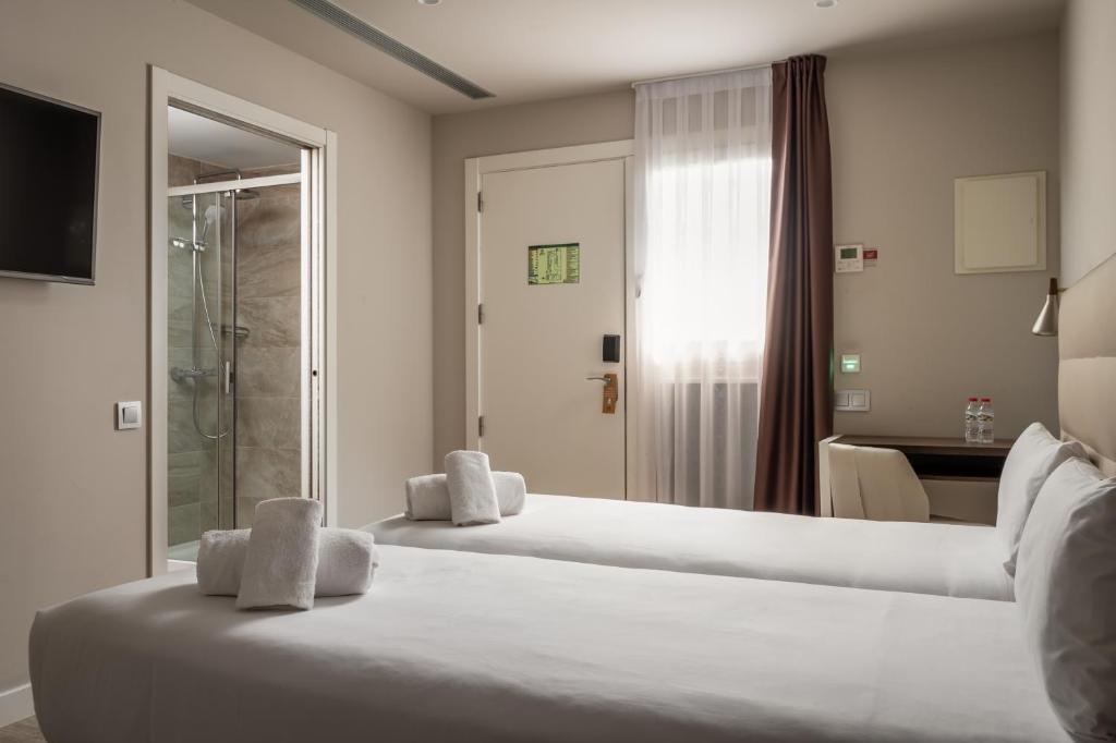 Arya Stadium Hotel - Resim 24