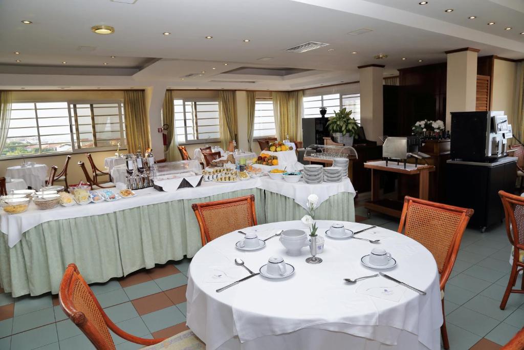 Restaurace v ubytování Vintage Hotel Tornese - Business & Events