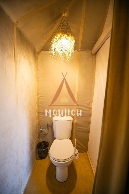Koupelna v ubytování Mouhou Desert Camp